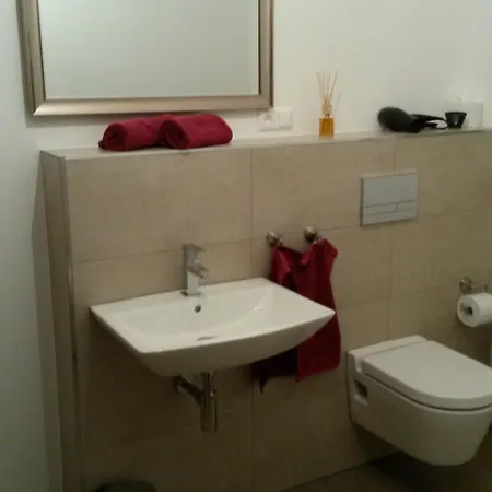 Gutunterdachgebracht Vendégház 3*